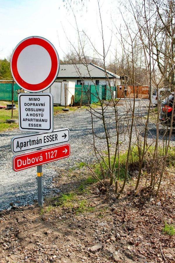 Apartman Dubova Milovice  Exteriör bild